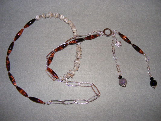 Designer-Halskette, Tigerauge-Oliven, Keshi-Perlen (jap.Südsee) und 925-Sterling-Silber, Onyx-Kugel